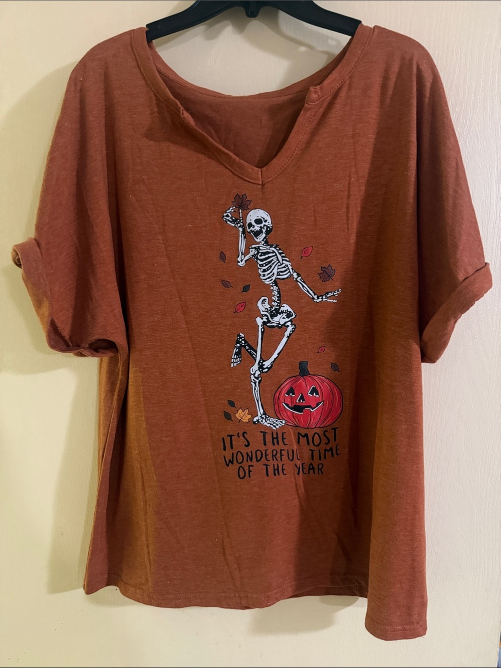 Amazon Rust Orange Halloween Skeleton & Pumpkin Short Sleeve Tee